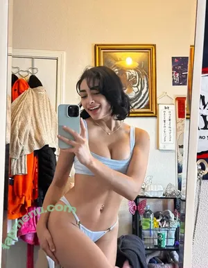  nude photo #0004