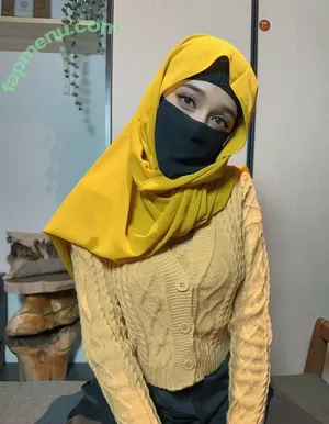 yourgfaliyah / yofavvniyaa nude photo #0079