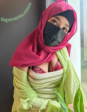 yourgfaliyah / yofavvniyaa nude photo #0083