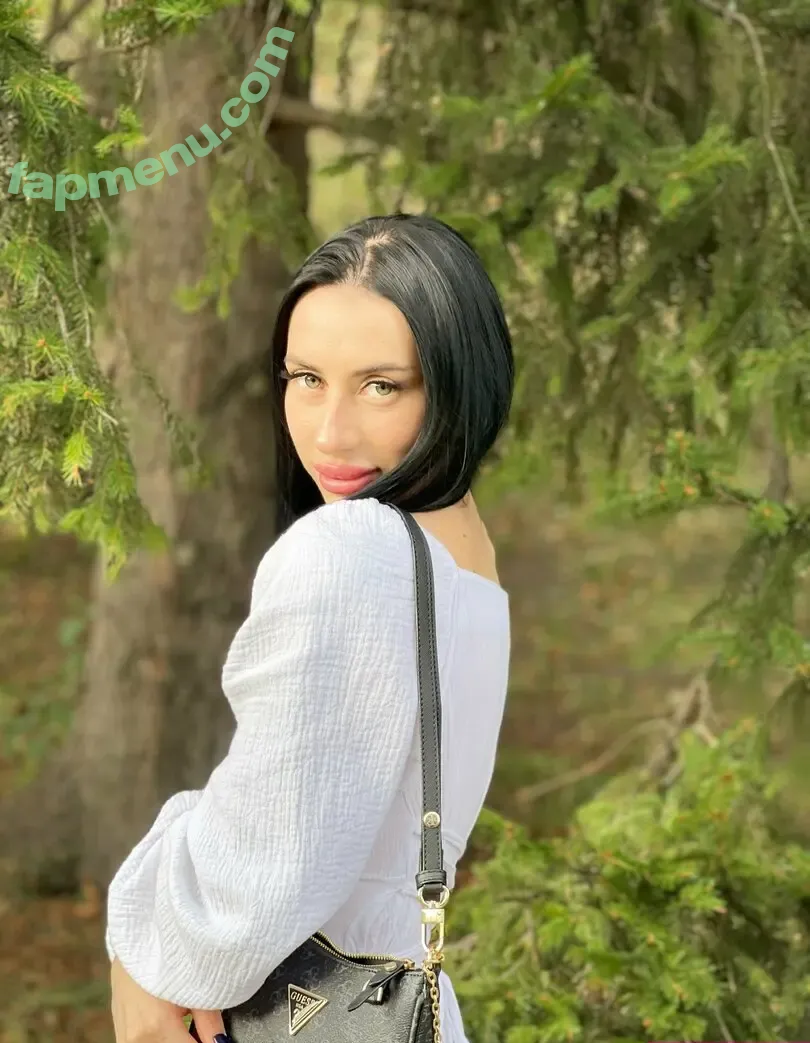 yourgirlannaa nude photo #0025 (yourgirlanna)