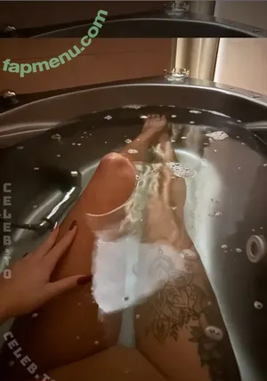 yourgirljulsi / juicy.julsie / your_girl_julsi nude photo #0026