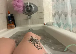 nude photo #0002