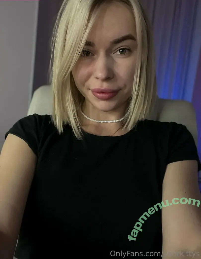 yourkittys nude photo #0003 (nicole.your.kitty)