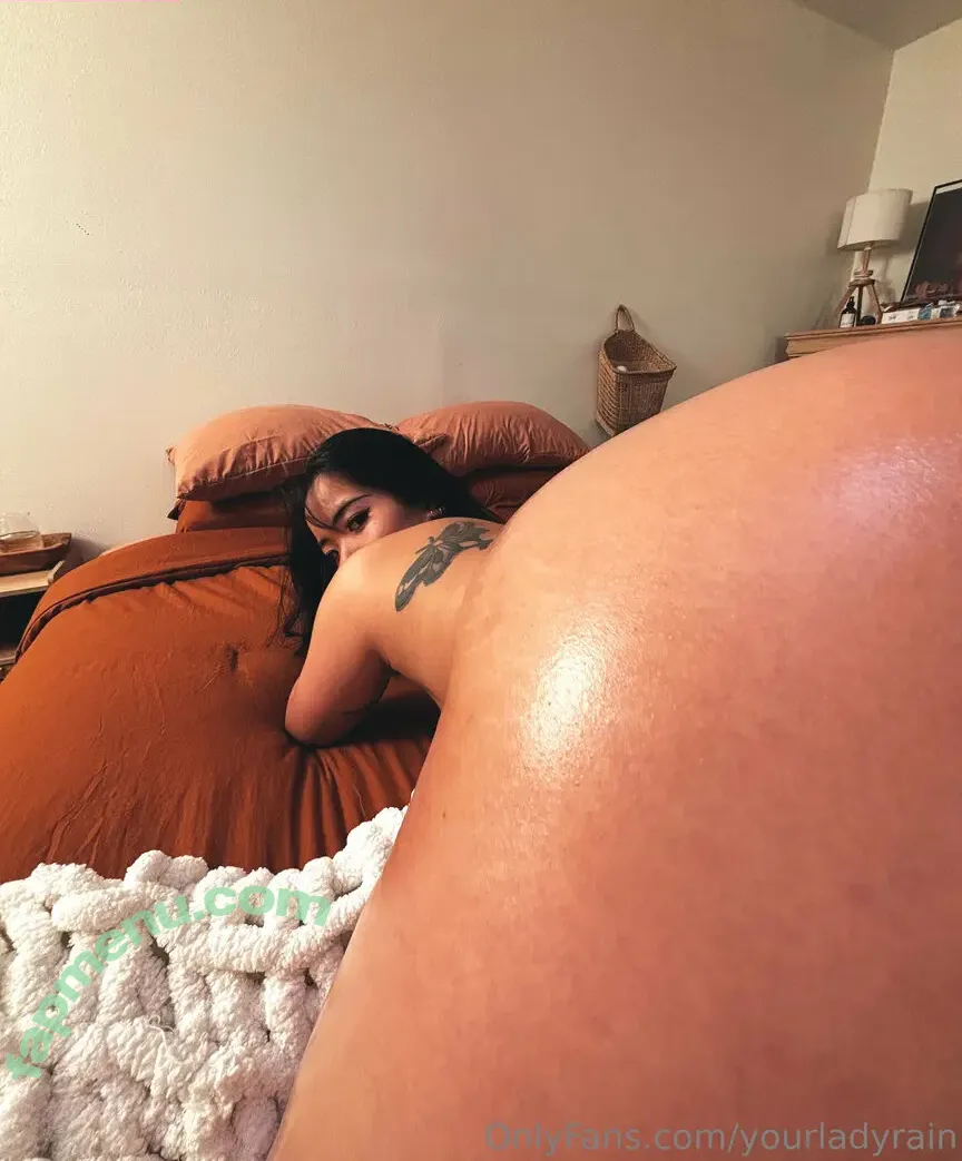 yourladyrain nude photo #0016 (your.lady.rain)