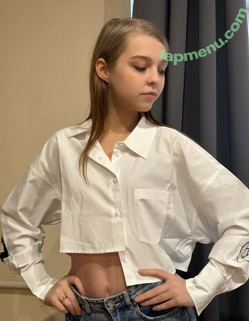 yourlil.sweetheart nude photo #0015 (yourlil.sweetheart)