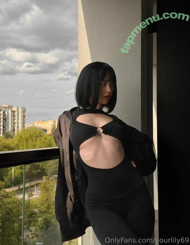 yourlily69 nude photo #0006 (yourlily69)