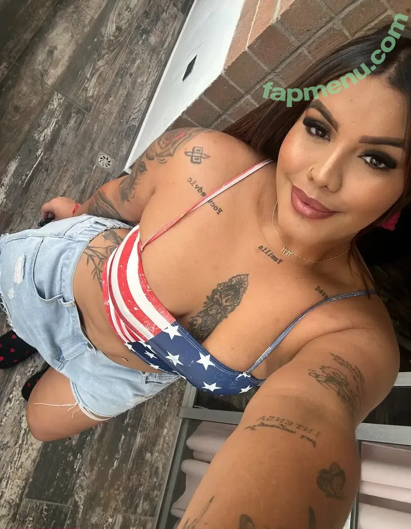 yourlira nude photo #0007 (yourlira__)