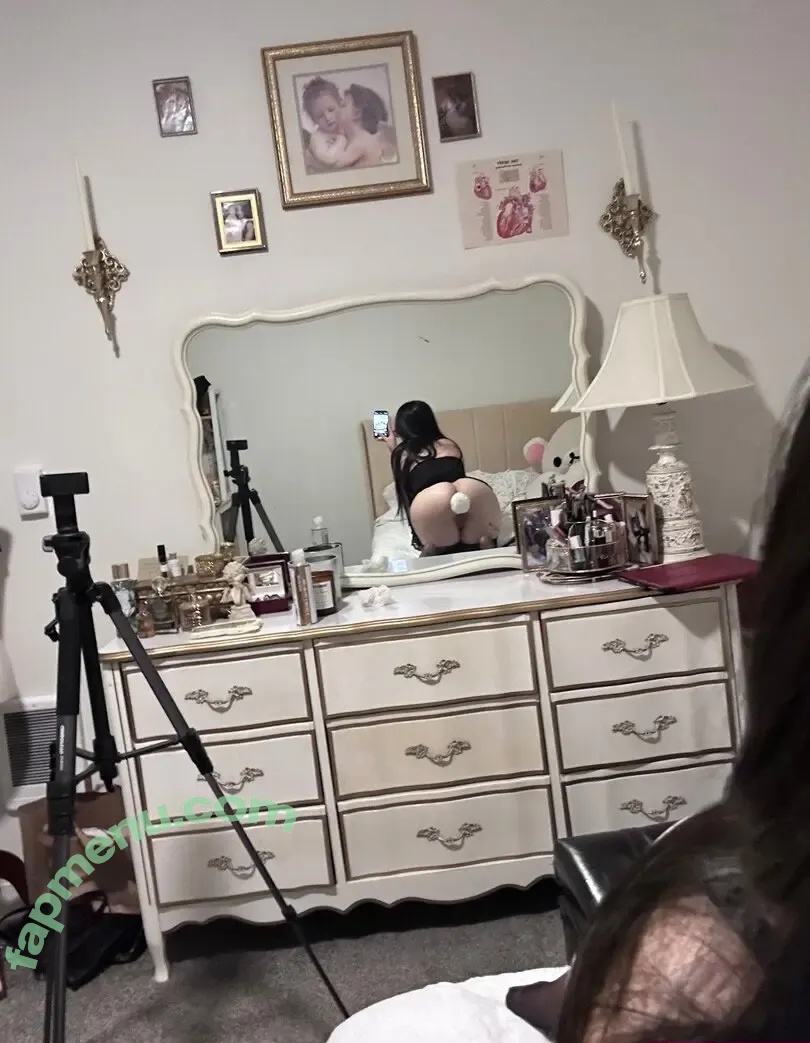 Yourlocalpeasant nude photo #0022 (Alex V / yourlocalbarbiee / yourlocalpeasant_)