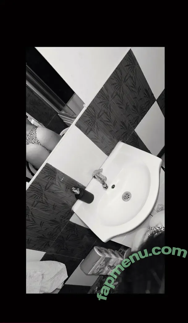 yournaughtypleasure05 nude photo #0012 (yournaughtypleasure05)