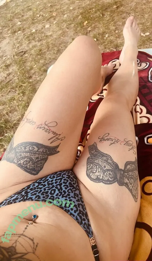 yournaughtypleasure05 nude photo #0016 (yournaughtypleasure05)