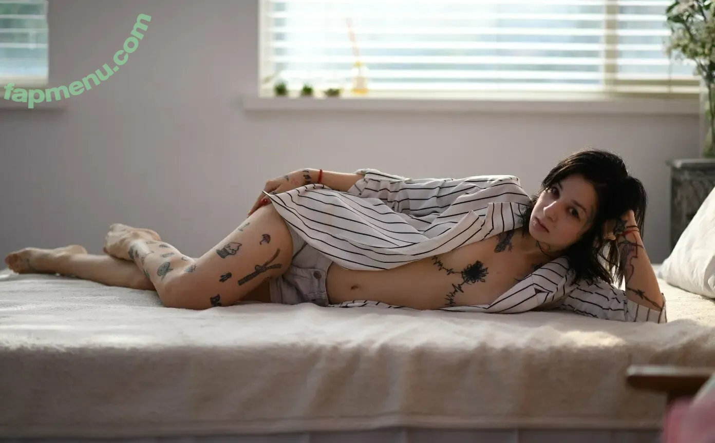 youronlyevelyn nude photo #0185 (youronlyevelyn)