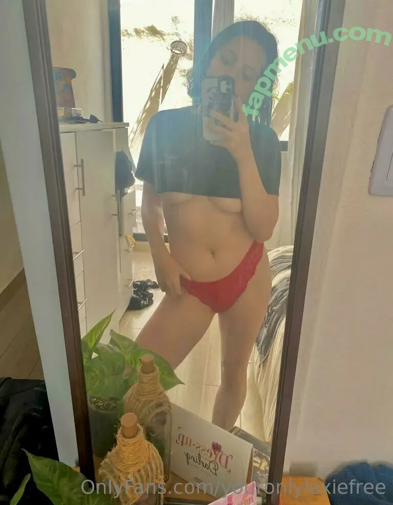 youronlylexie nude photo #0005 (yoursonlyie)