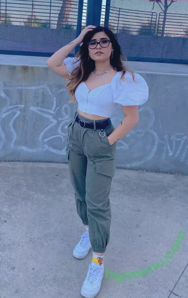 yourprincesslol nude photo #0136 (YourPrincess)