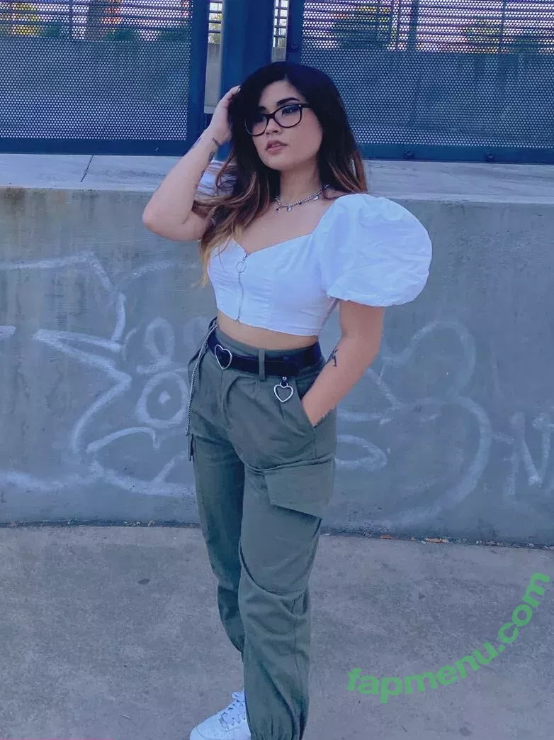 yourprincesslol nude photo #0137 (YourPrincess)