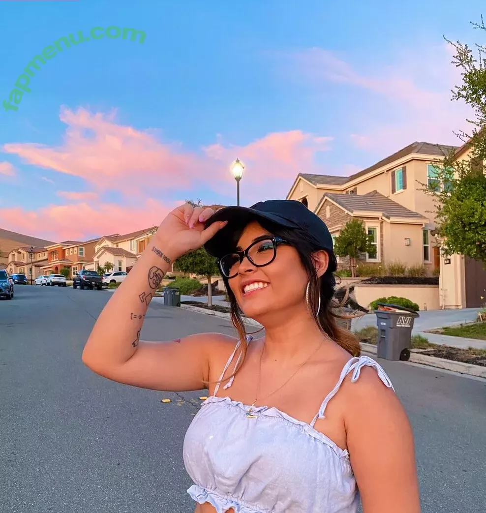 yourprincesslol nude photo #0139 (YourPrincess)