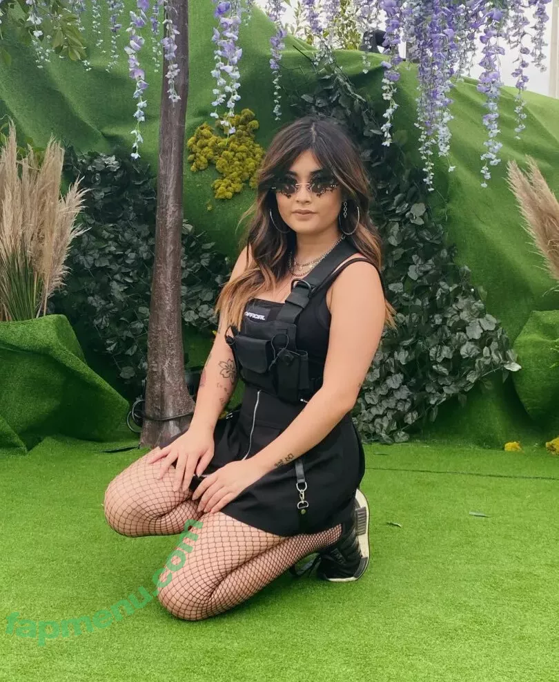 yourprincesslol nude photo #0149 (YourPrincess)