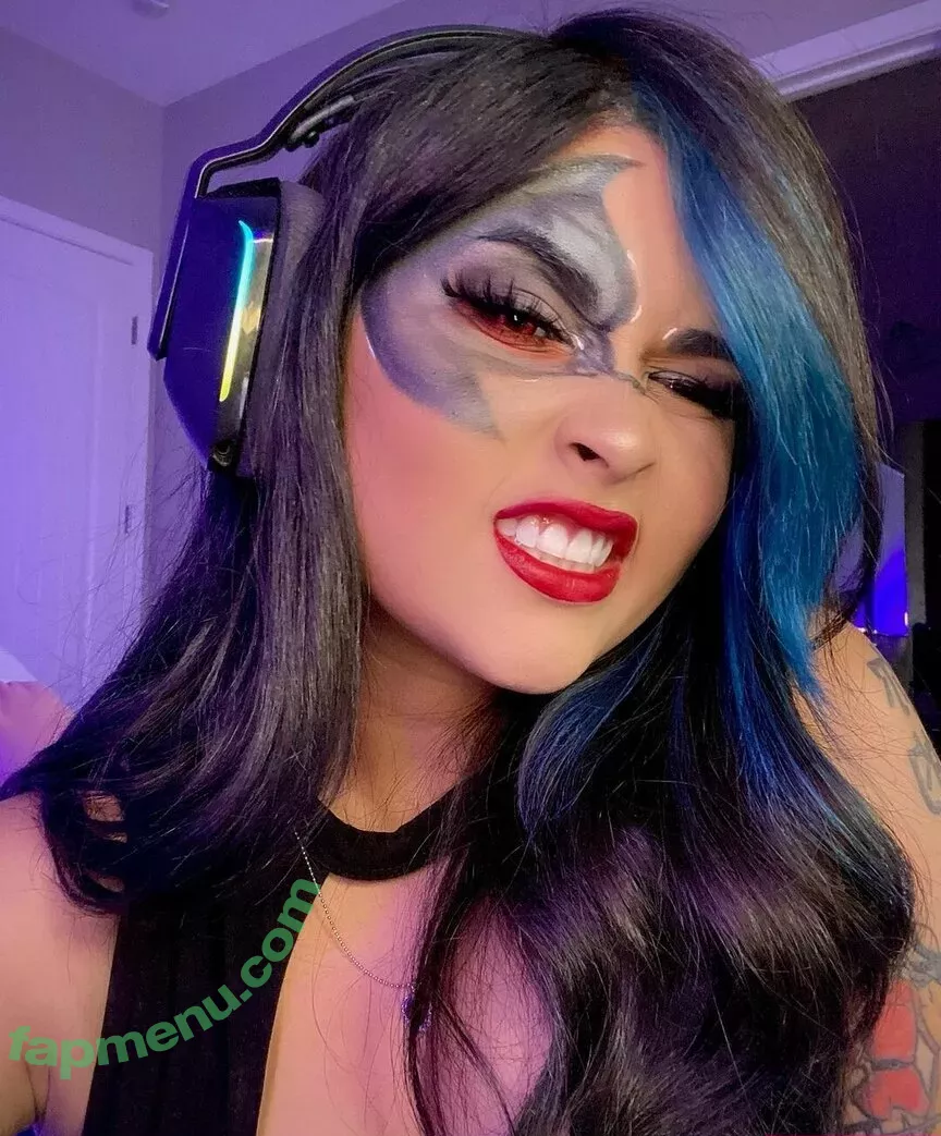 yourprincesslol nude photo #0200 (YourPrincess)