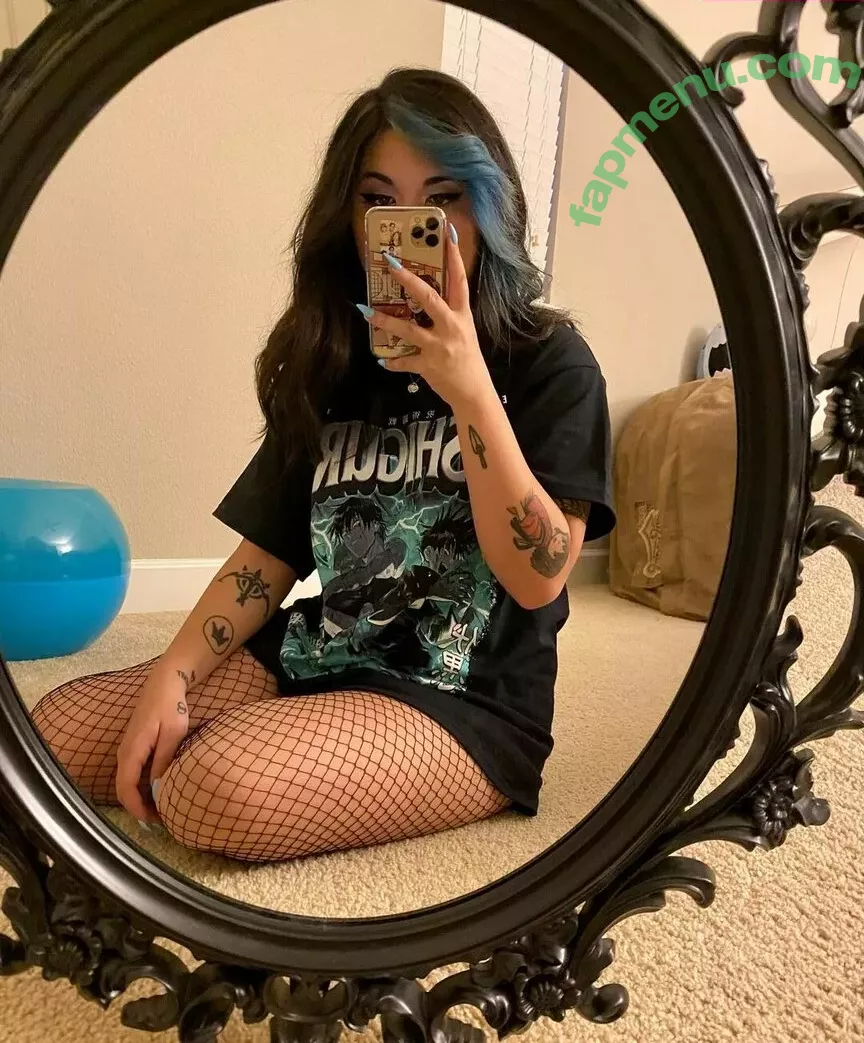 yourprincesslol nude photo #0201 (YourPrincess)