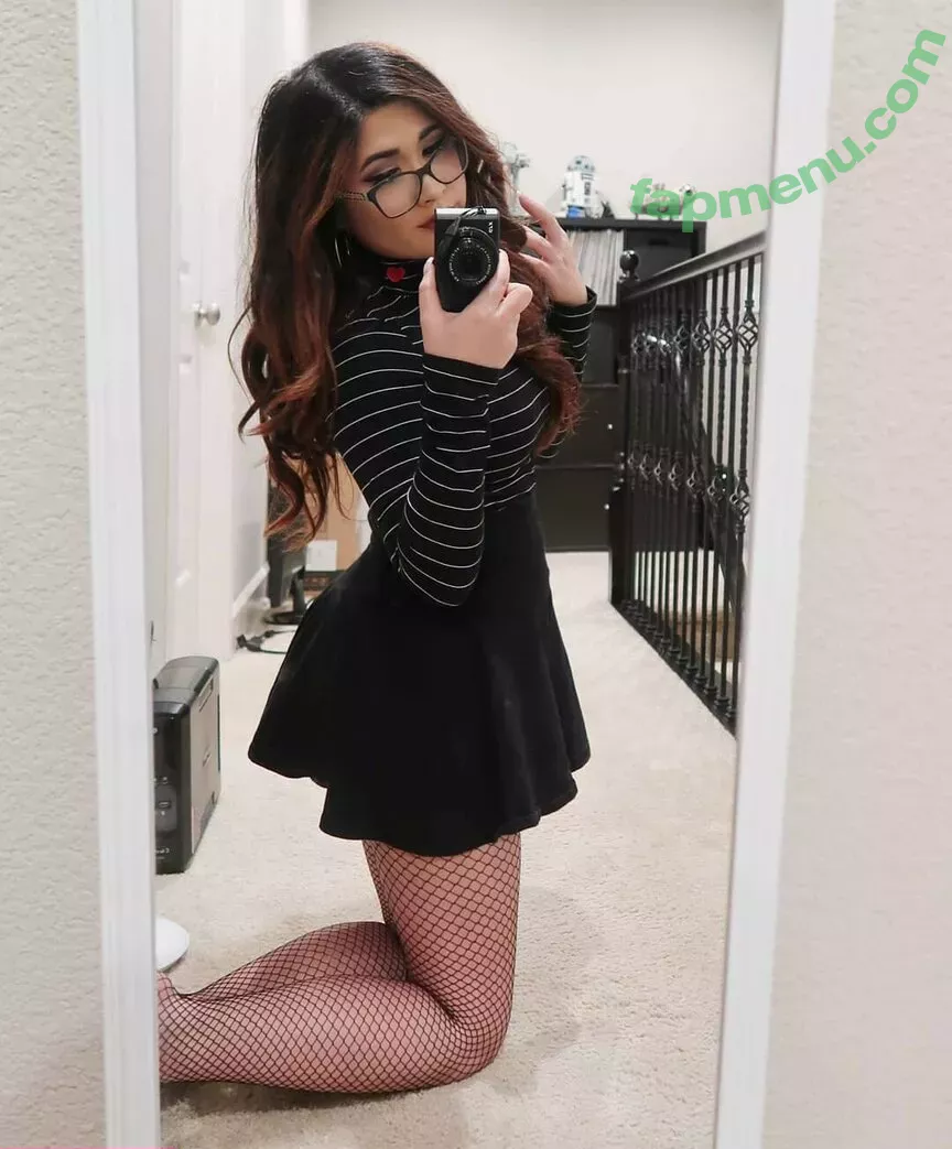 yourprincesslol nude photo #0210 (YourPrincess)