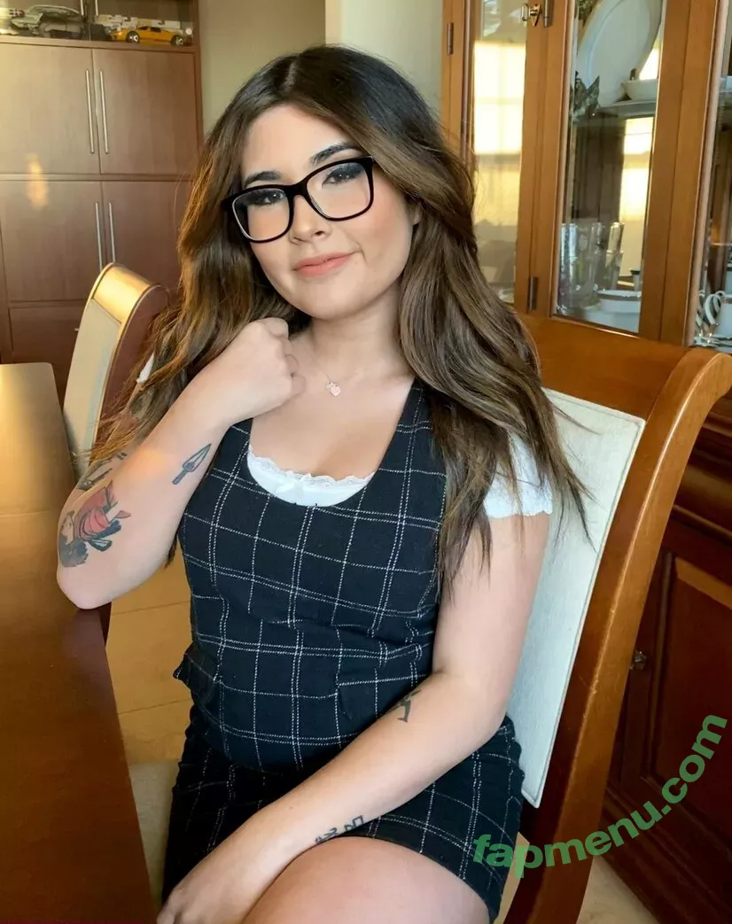 yourprincesslol nude photo #0221 (YourPrincess)