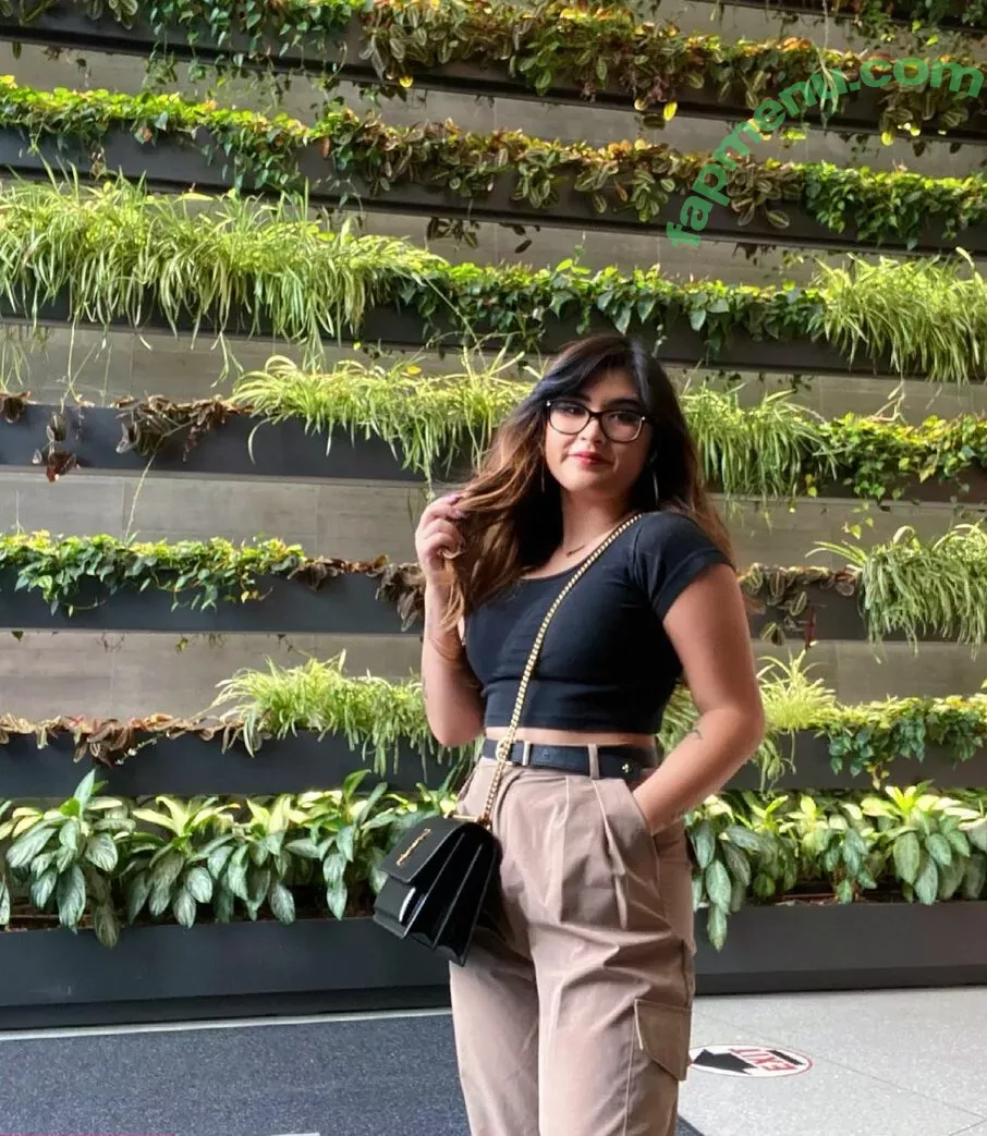 yourprincesslol nude photo #0294 (YourPrincess)