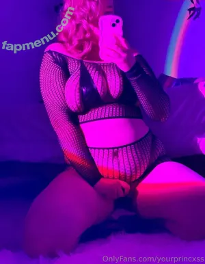 yourprincxss / yourprincess._.a nude photo #0001