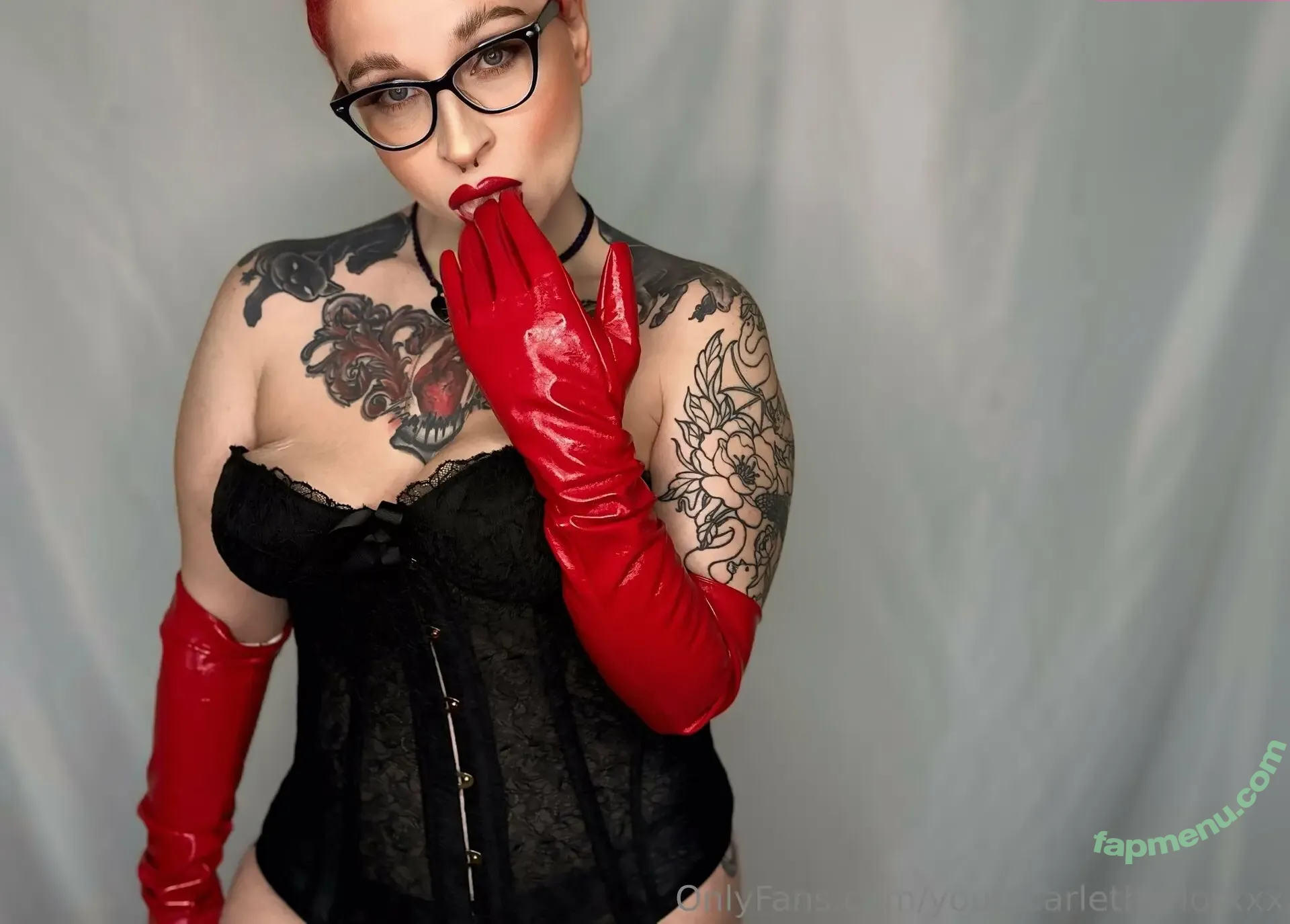 yourscarletharlotxxx nude photo #0007 (yourscarletharlot)