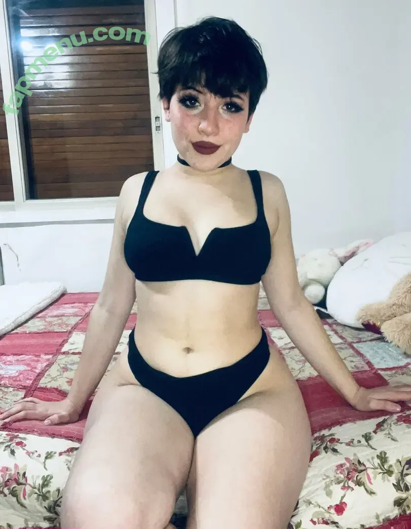 yourscharlotte nude photo #0022 (yourscharlotte)