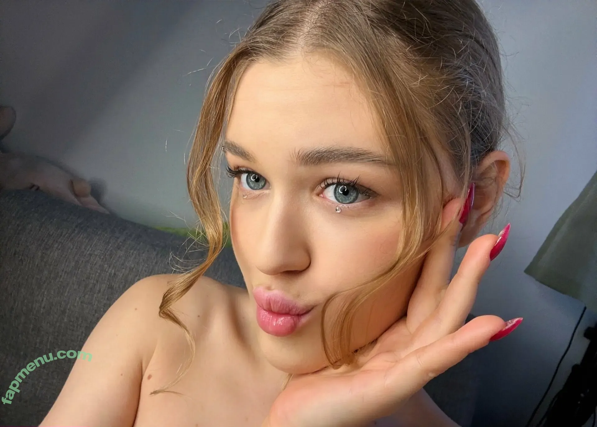 yoursdolly nude photo #0309 (yoursdolly_)