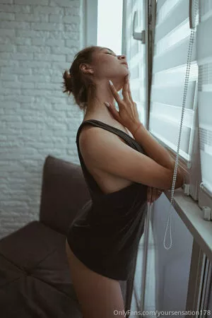  nude photo #0003