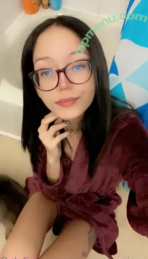  nude photo #0003