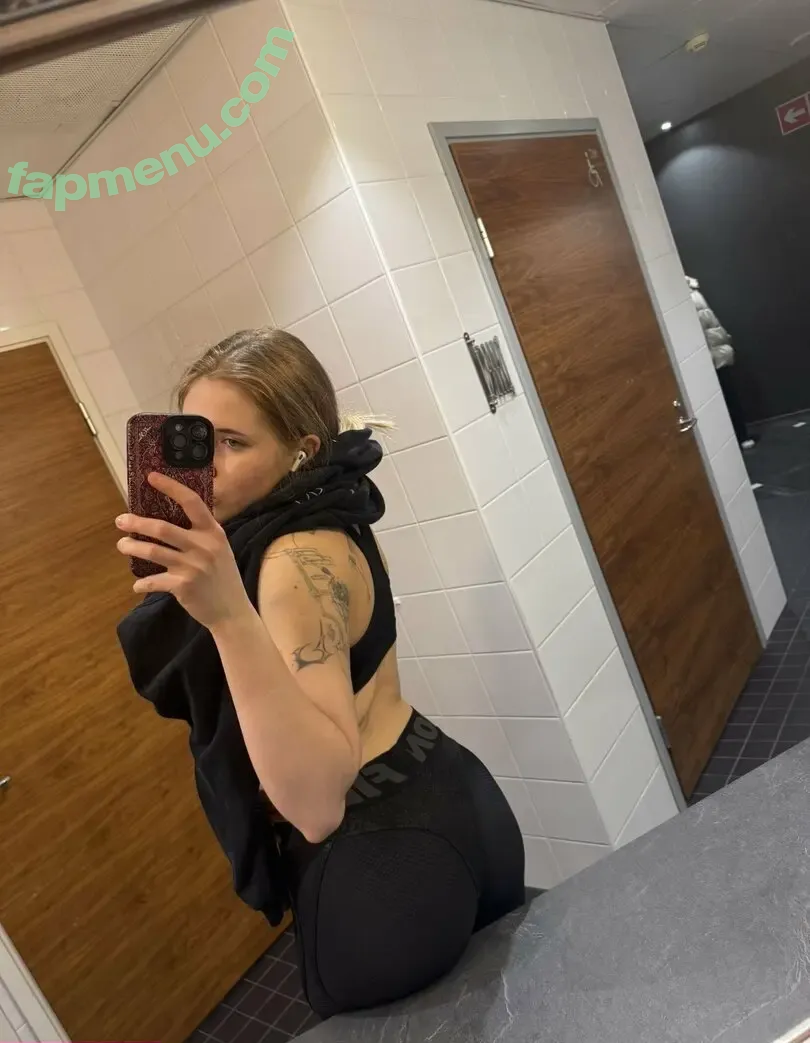 yoursmillieandsofiia nude photo #0006 (yoursmillieandsofiia)