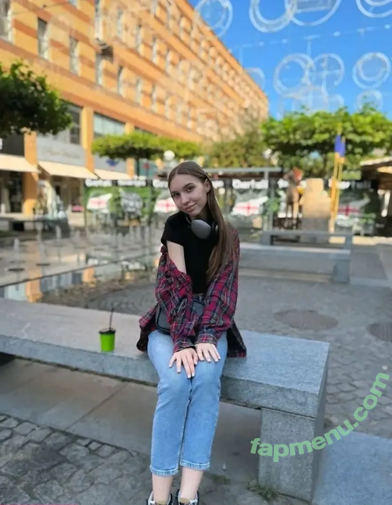 yourveronicamoon nude photo #0041 (miss_veronica_moon)