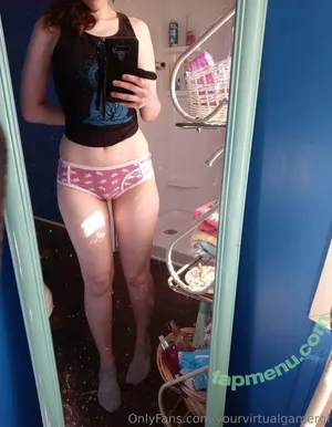 yourvirtualgamergf / yourvirtualgf nude photo #0002