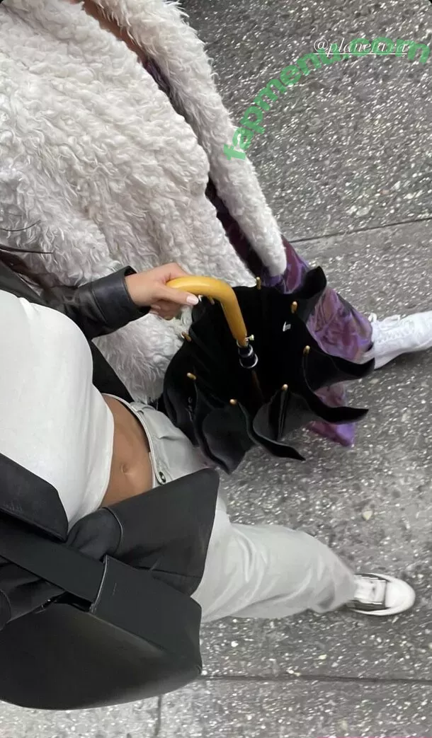 Yovanna Ventura nude photo #0131 (Yoventura / whoisyoventura)