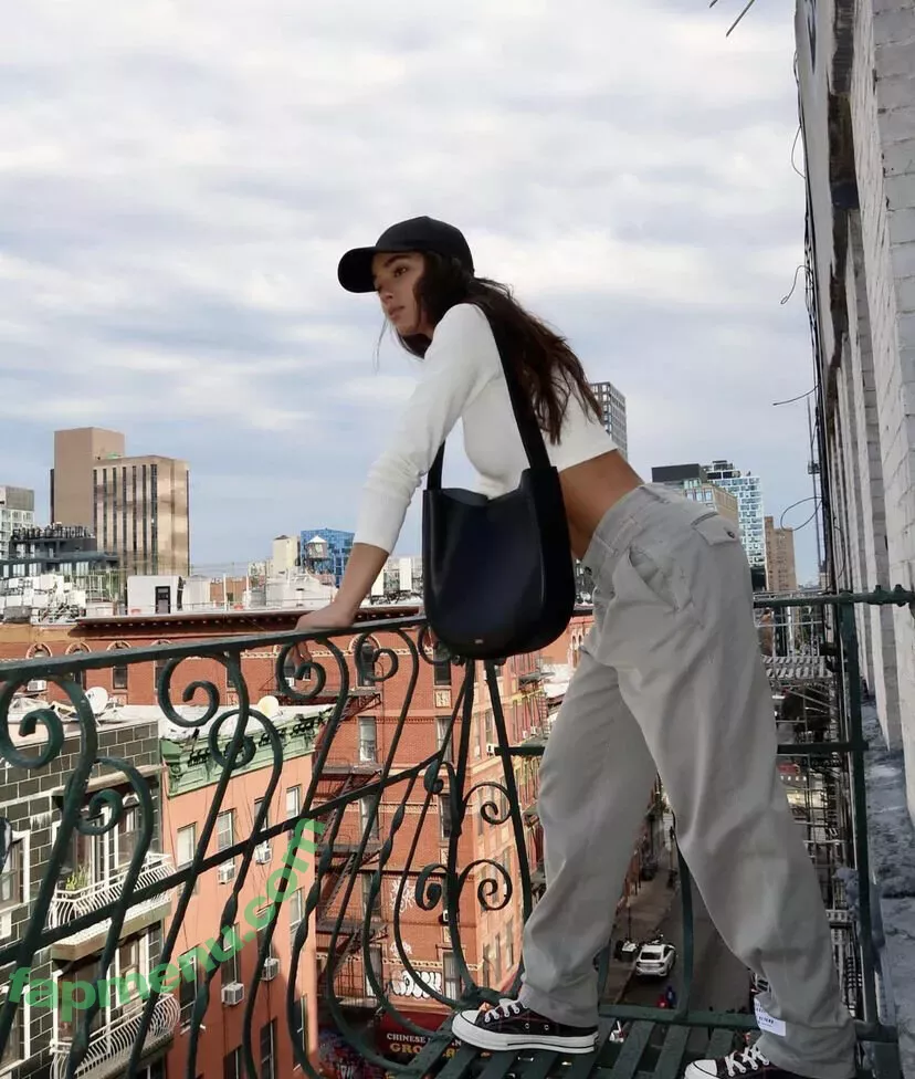 Yovanna Ventura nude photo #0138 (Yoventura / whoisyoventura)