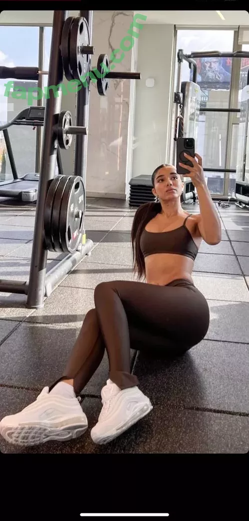 Yovanna Ventura nude photo #0218 (Yoventura / whoisyoventura)