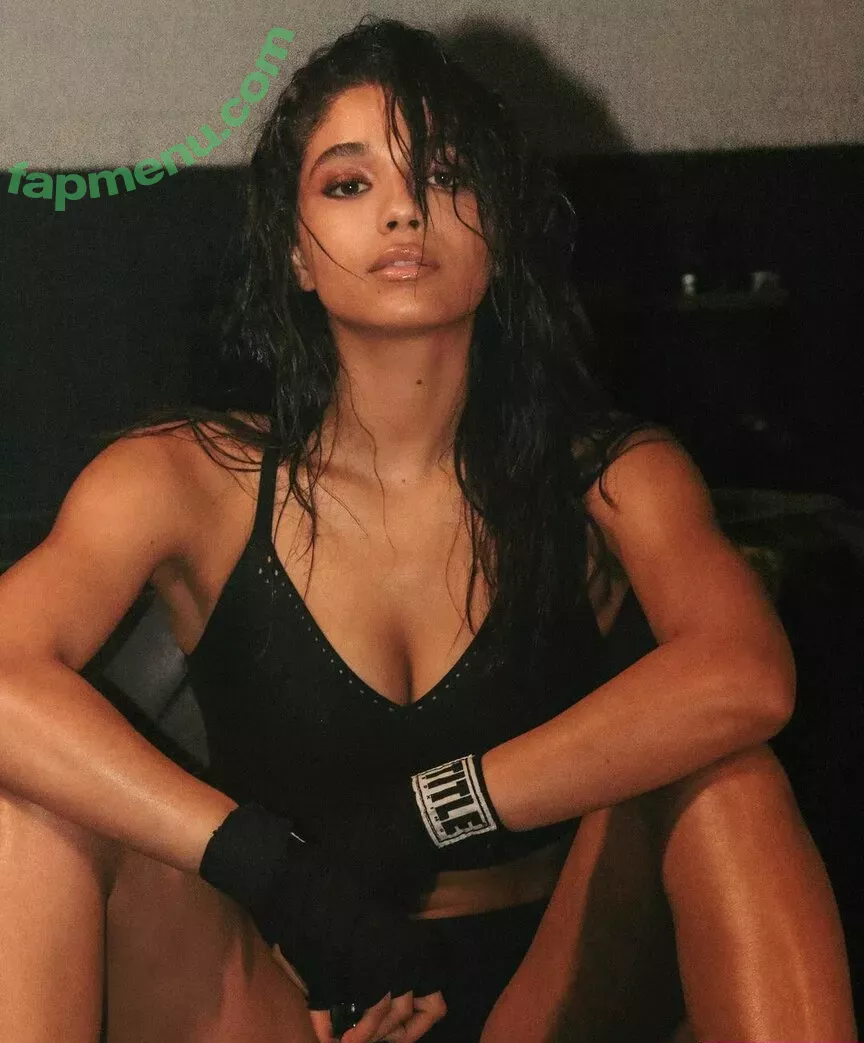 Yovanna Ventura nude photo #0270 (Yoventura / whoisyoventura)