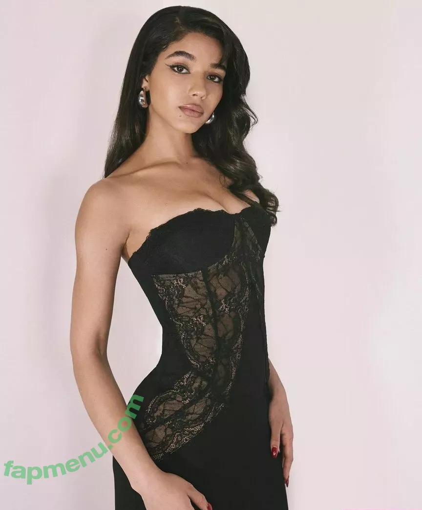 Yovanna Ventura nude photo #0285 (Yoventura / whoisyoventura)