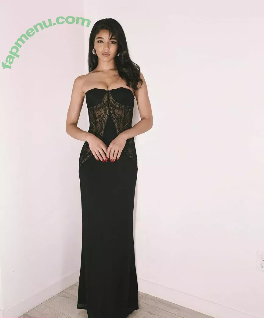 Yovanna Ventura nude photo #0287 (Yoventura / whoisyoventura)