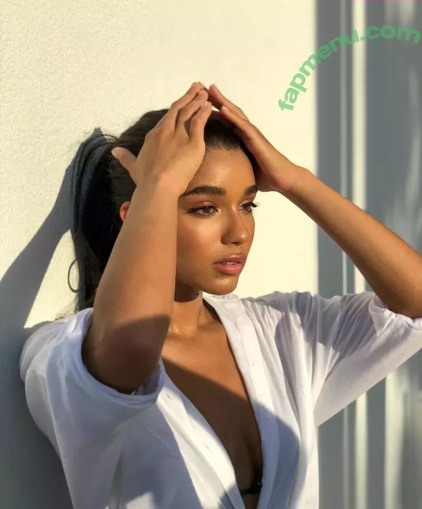 Yovanna Ventura nude photo #0292 (Yoventura / whoisyoventura)