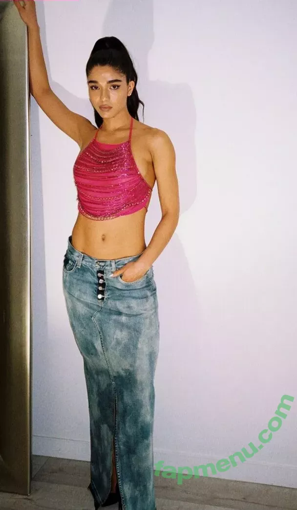 Yovanna Ventura nude photo #0312 (Yoventura / whoisyoventura)