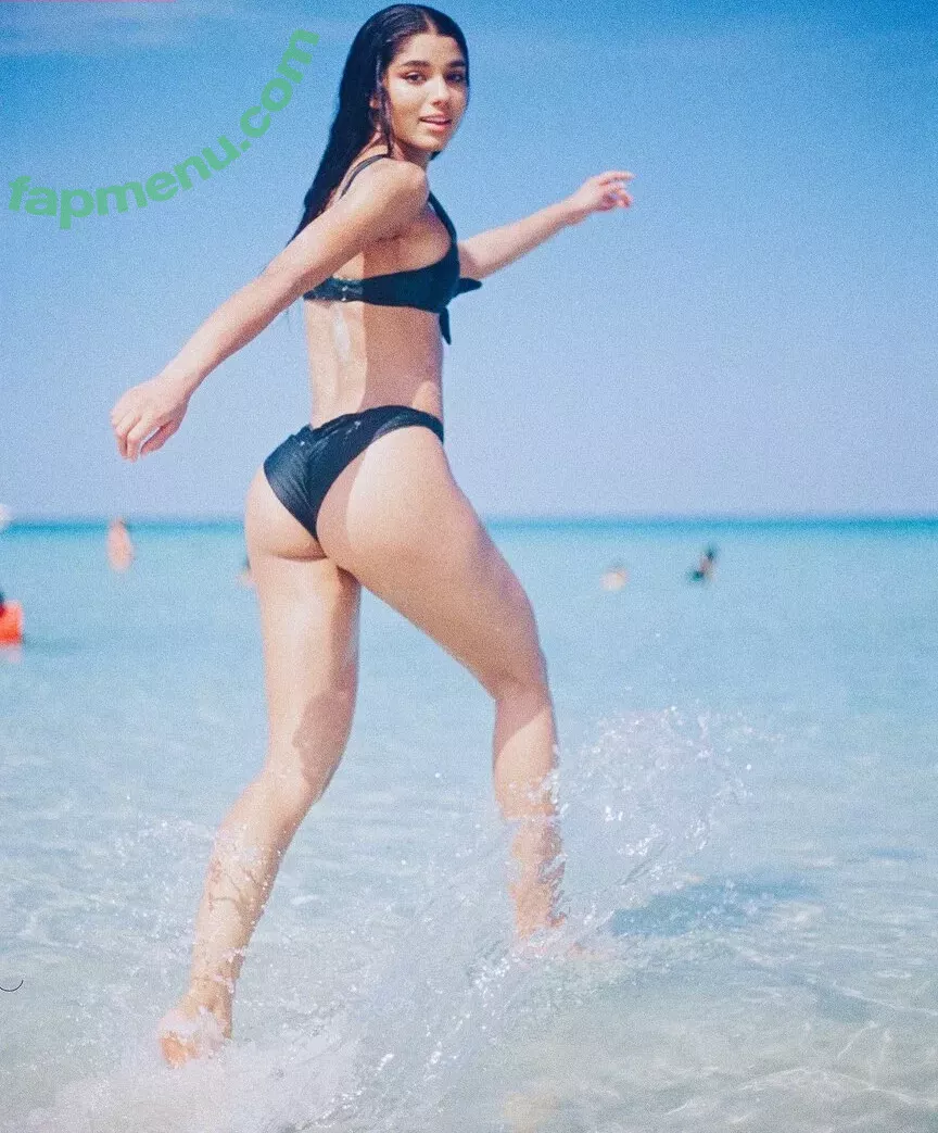 Yovanna Ventura nude photo #0325 (Yoventura / whoisyoventura)