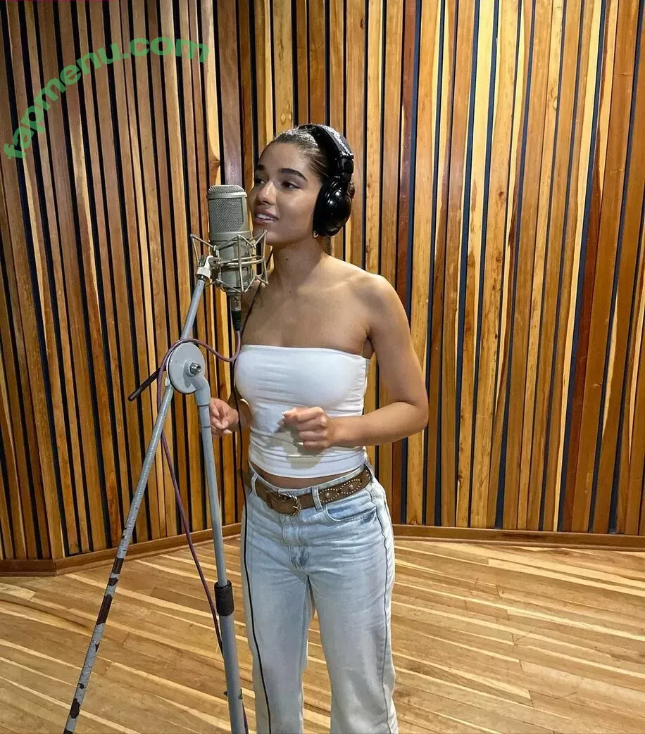 Yovanna Ventura nude photo #0346 (Yoventura / whoisyoventura)