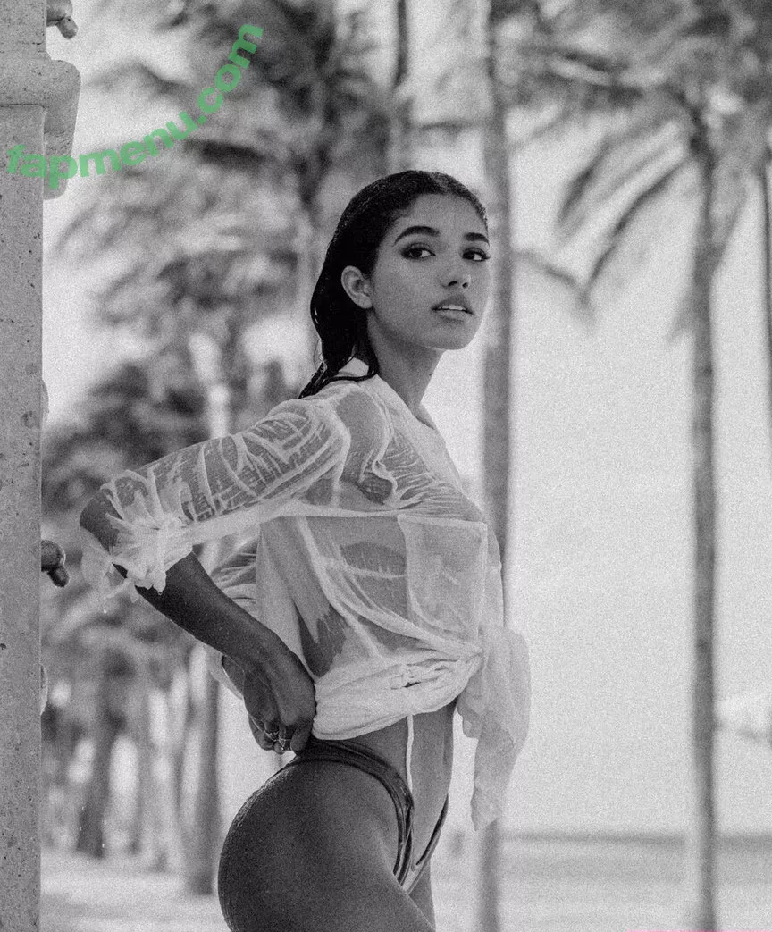 Yovanna Ventura nude photo #0356 (Yoventura / whoisyoventura)