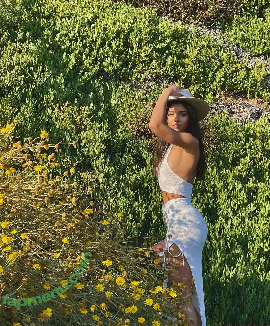 Yovanna Ventura nude photo #0387 (Yoventura / whoisyoventura)