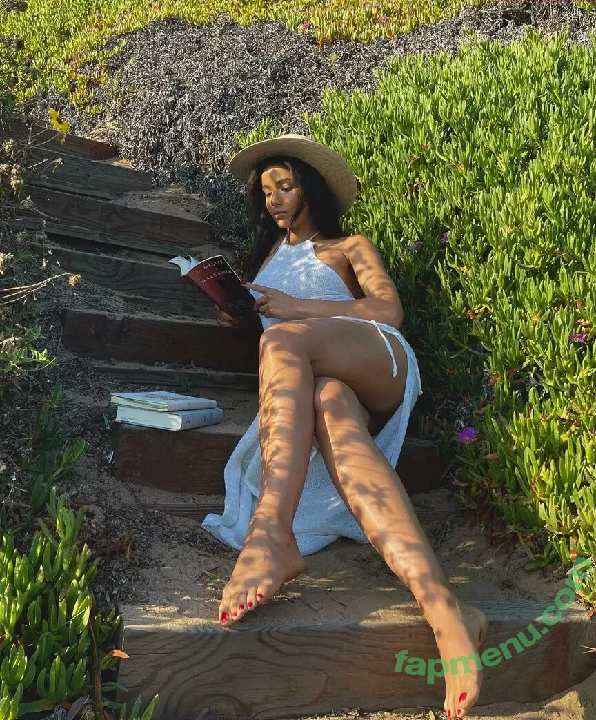 Yovanna Ventura nude photo #0390 (Yoventura / whoisyoventura)