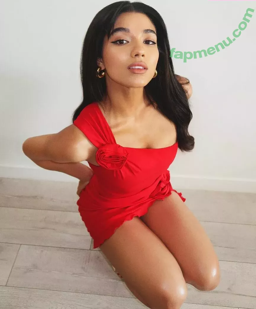 Yovanna Ventura nude photo #0391 (Yoventura / whoisyoventura)