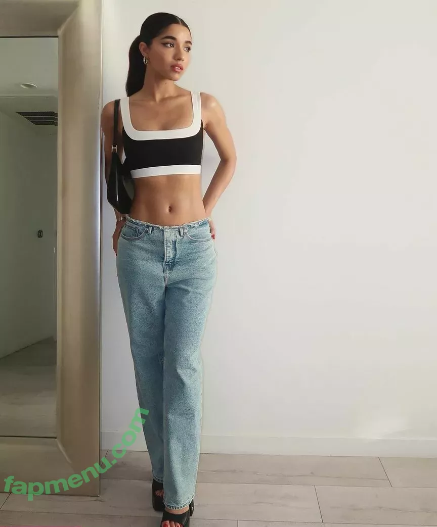 Yovanna Ventura nude photo #0404 (Yoventura / whoisyoventura)