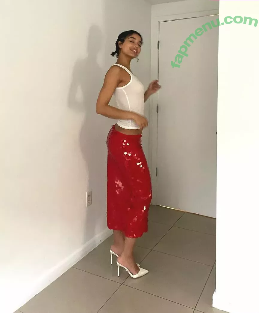 Yovanna Ventura nude photo #0575 (Yoventura / whoisyoventura)